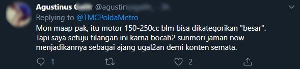 Cuitan akun TMC Polda Metro Jaya yang bikin salah fokus. (Twitter)