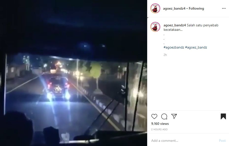 Pengendara mobil yang pasang lampu tembak ke belakang. (Instagram/@agoez_bandz4)