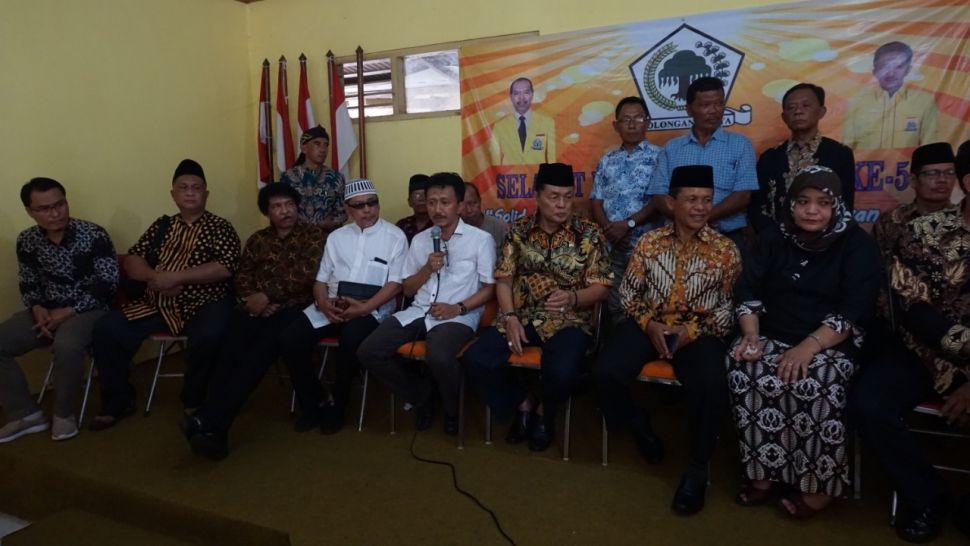 Golkar Bantul mengumumkan tiga bakal calon wakil bupati yang akan diseleksi lagi menjadi satu kandidat untuk menghadapi Pilkada Bantul 2020, Minggu (2/2/2020). [Julianto / Kontributor]