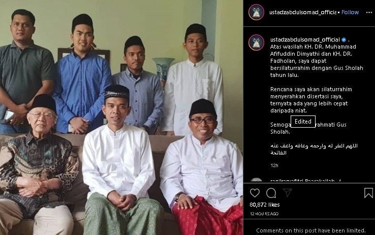 Kenangan UAS dan Gus Sholah. (Instagram/@ustadzabdulsomad_official)