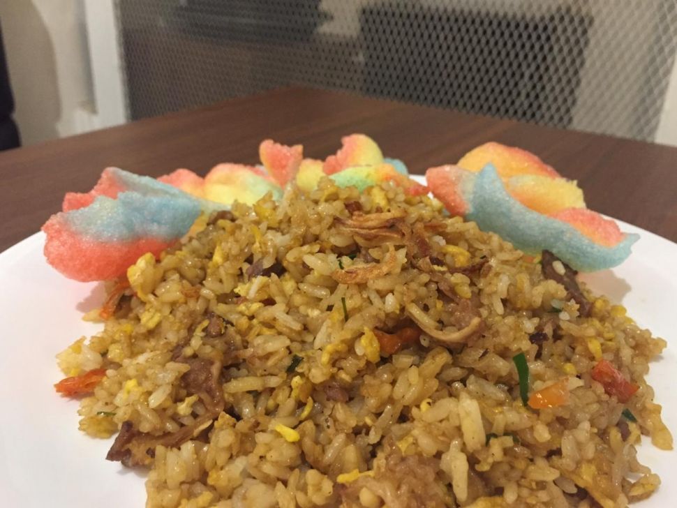 Nasi Goreng Sei Sapi di 121 Hideout. (Suara.com/Dini Afrianti Efendi)