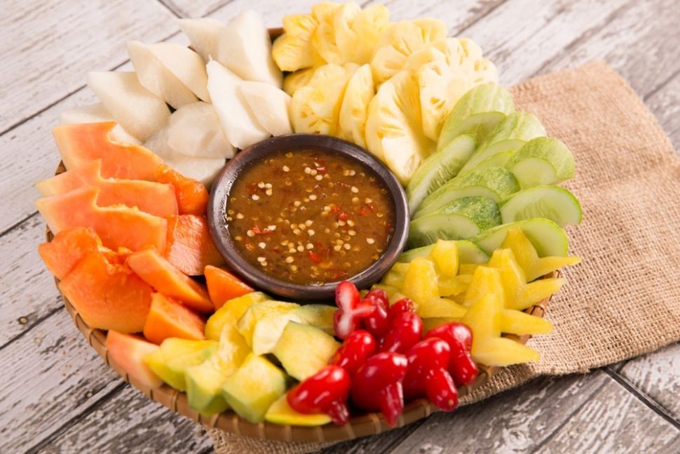 Rujak buah. [Shutterstock]