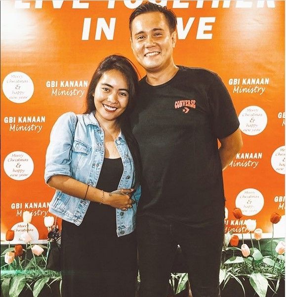 Bobby Joseph bersama pasangannya, Ays Wiarta. [Instagram]