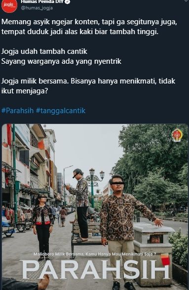 Humas Pemda DIY membuat peringatan unik untuk para pengunjung di Malioboro, Kamis (20/2/2020). [@humas_jogja / Twitter]