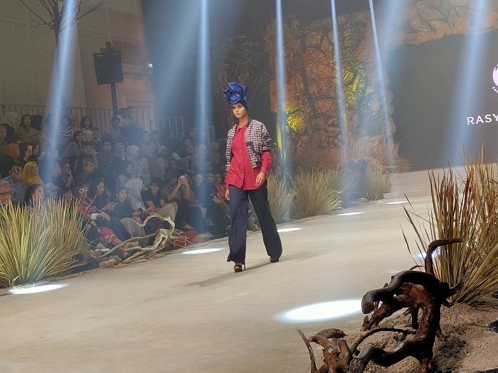 Fashion Rhapsody 2020 kembali hadir dengan menampilkan karya-karya busana yang menginfus inspirasi kepedulian terhadap alam. (Suara.com/Frieda Isyana)