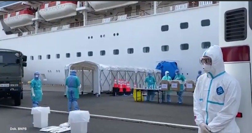 Detik-detik 69 WNI Dievakuasi dari Kapal Pesiar Diamond Princess di Tengah Corona