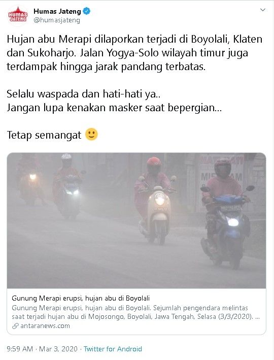 Hujan abu pascaerupsi Gunung Merapi, Selasa (3/3/2020) - (Twitter/@humasjateng)