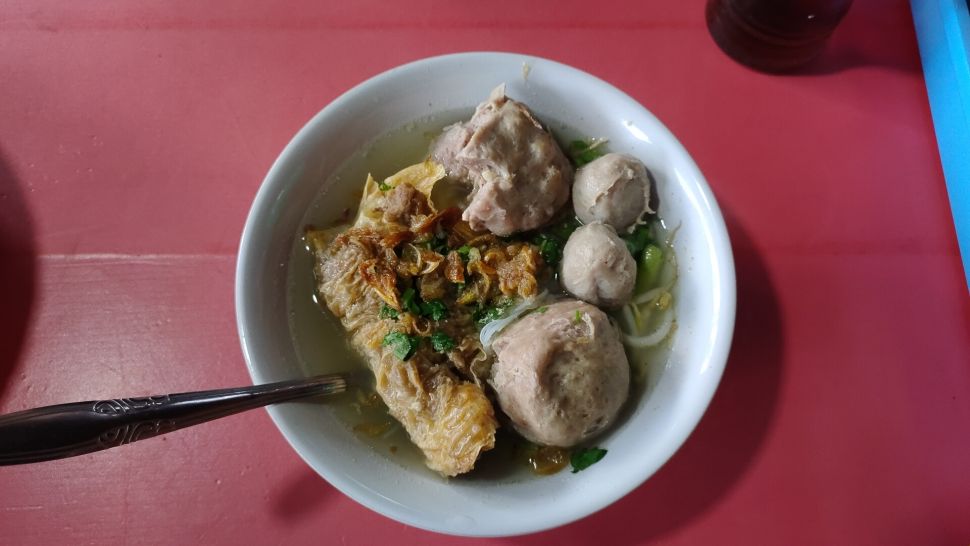 Bakso Gulung Bragi, Bakso Dibungkus Kembang Tahu. (Suara.com/Frieda Isyana)