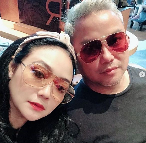 Rheina Ipeh dan suaminya, Findo Purnomo [Instagram]