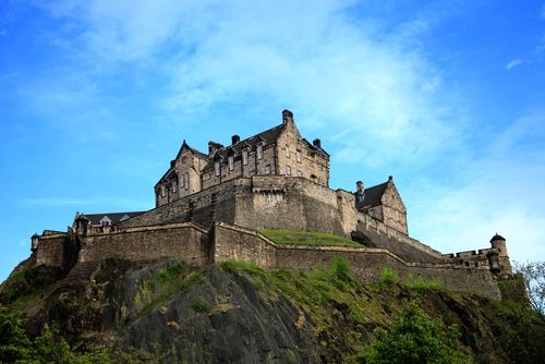 Kastil Edinburg (Shutterstock)