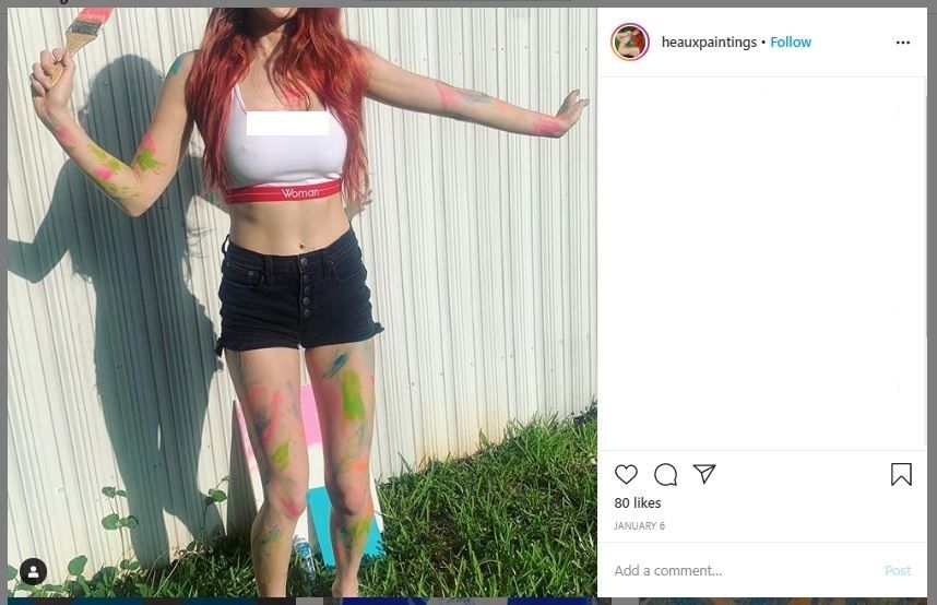 Chelsea Chavis, Seniman yang Memakai Payudara dan Alat Kelamin untuk Melukis (instagram.com/heauxpaintings)