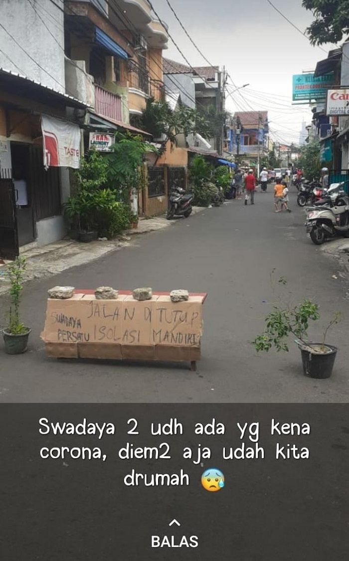 Penutupan jalan di kawasan Swadaya, Manggarai, Jaksel terkait wabah Corona. (istimewa).