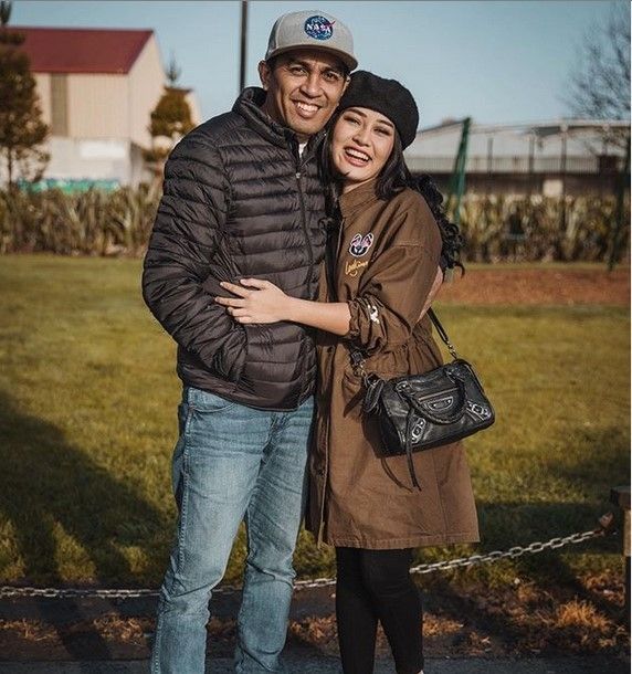 Glenn Fredly dan istri, Mutia Ayu [Instagram]