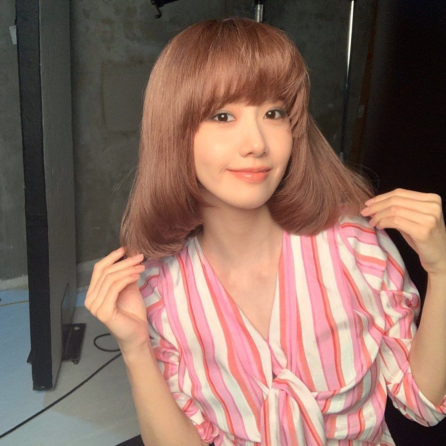 Cantiknya Yoona, Pamer Gaya Rambut Bob