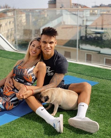 Agustina Gandolfo nampak mesra bersama Lautaro Martinez. (Instagram/agus.gandolfo)