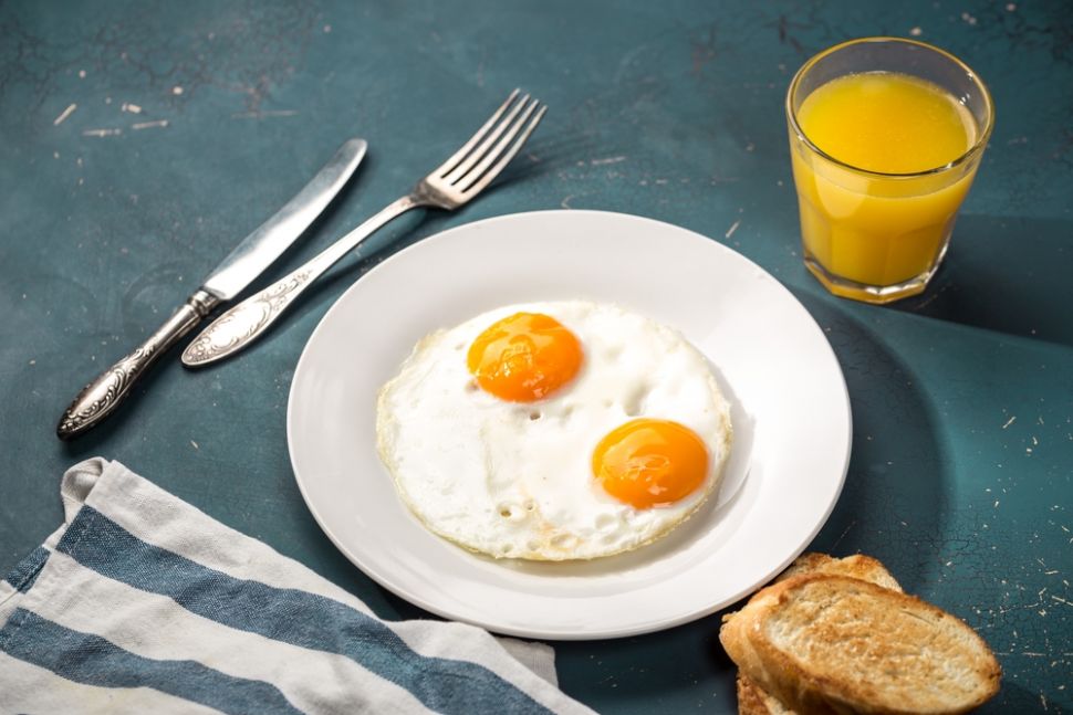 Careful!  Eating Undercooked Eggs Can Cause Poisoning