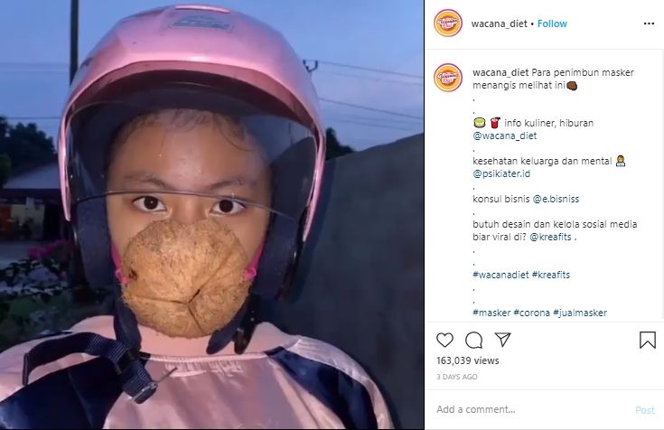 Sulap Kulit Durian Jadi Masker, Aksi Wanita Ini Bikin Netizen Ngakak. (Instagram/@wacana_diet)