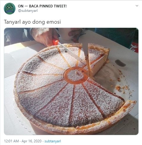Cara Motong Kue Ini Bikin Netizen Perfeksionis Meradang. (twitter.com/subtanyarl)