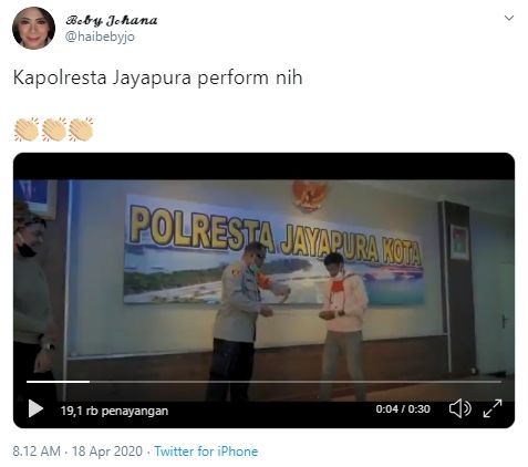 Kapolresta Jayapura ngerap lagu tentang corona (Twitter).