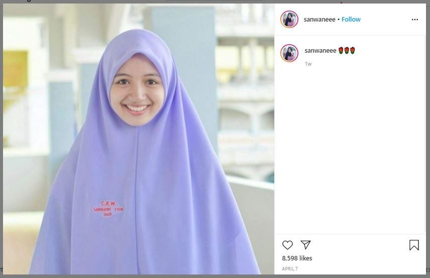 Gaya Hijab Sanwanee Esor yang Mirip Lisa Blackpink (instagram.com/sanwaneee)