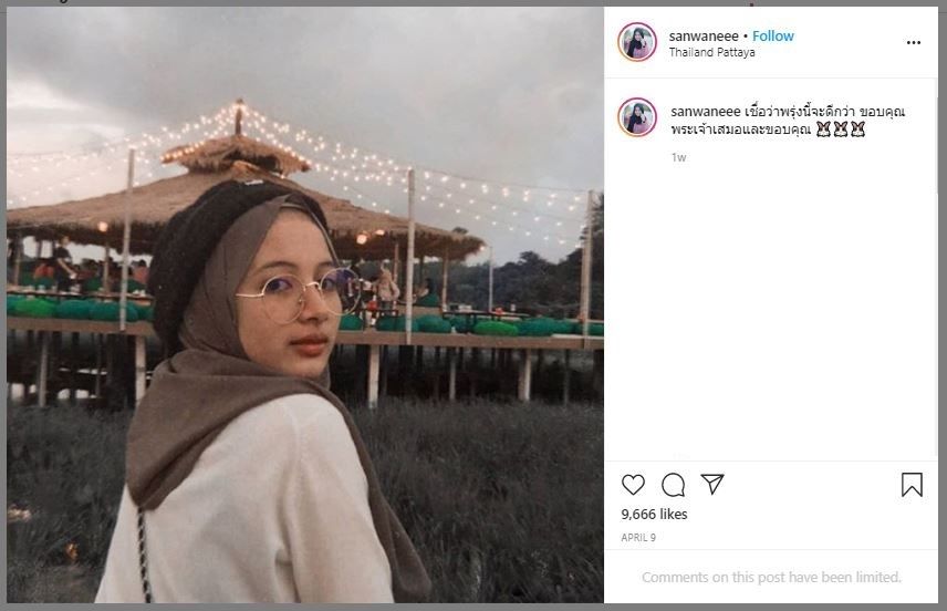 Gaya Hijab Sanwanee Esor yang Mirip Lisa Blackpink (instagram.com/sanwaneee)