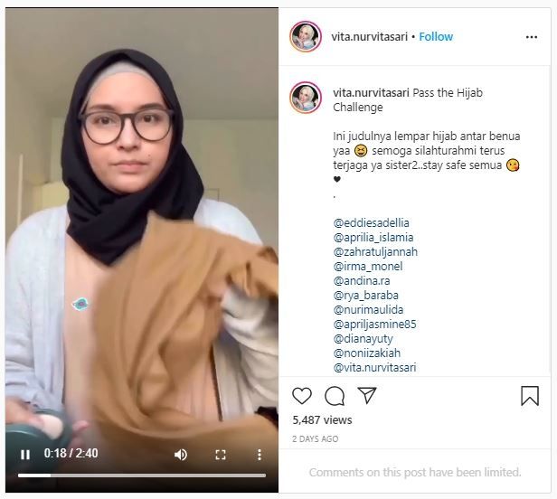 Pass the Hijab (instagram.com/vita.nurvitasari)