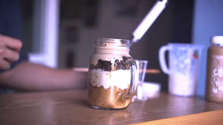 Mantap Jiwa, Kaesang Bikin Dalgona Coffee Pakai Resep Racikannya Sendiri. (YouTube/Kaesang)