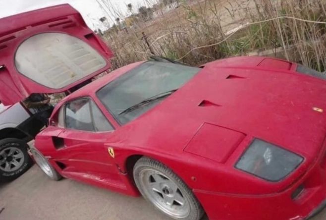 Ferrari F40 Eks kepunyaan putra Saddam Husein. (motor1.com)