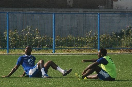 Carlton Cole (kiri) dan Michael Essien saat keduanya masih memperkuat Persib Bandung. TIMUR MATAHARI / AFP