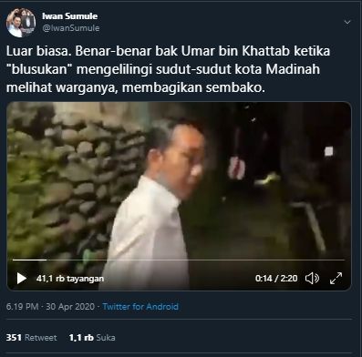 Aktivis ProDem mengunggah video saat Jokowi blusukan membagikan sembako di kawasan Bogor. [@IwanSumule / Twitter]