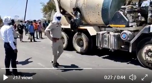 Video viral 18 buruh di India sembunyi di truk semen (Twitter/robin_kev)