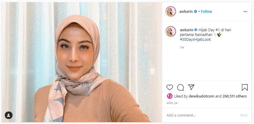 Gaya Hijab Awkarin (instagram.com/awkarin)