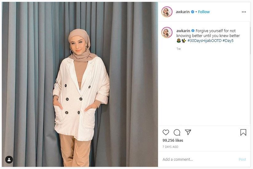Gaya Hijab Awkarin (instagram.com/awkarin)