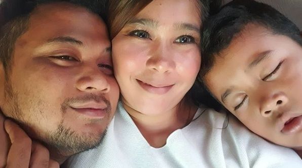 Panji Petualang, istri, dan anaknya [Instagram/panjipetualang_real]