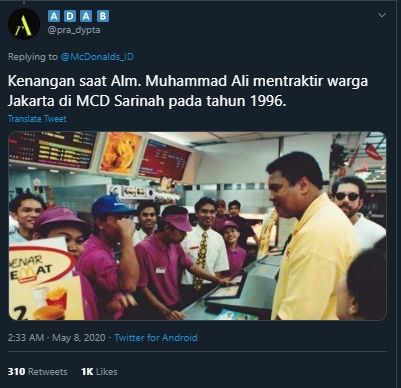 Penuh Kenangan, Muhammad Ali Pernah Traktir Warga Jakarta di McD Sarinah. (Twitter/@pra_dypta)