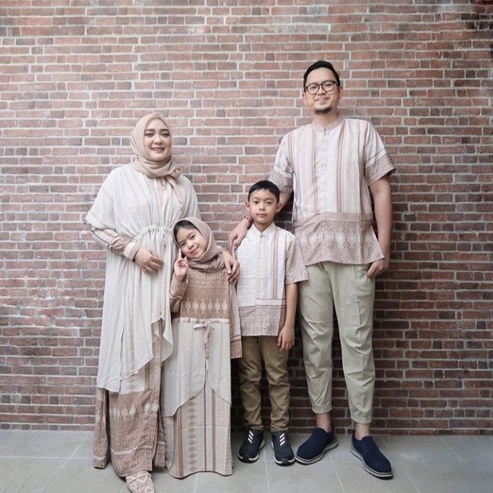 Koleksi Baju Lebaran 2020 Ria Miranda. (Instagram/@inforiamiranda)