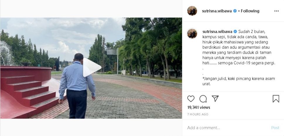 Rektor UNY Sutrisna Wibawa jalan-jalan di kampus - (Instagram/@sutrisna.wibawa)