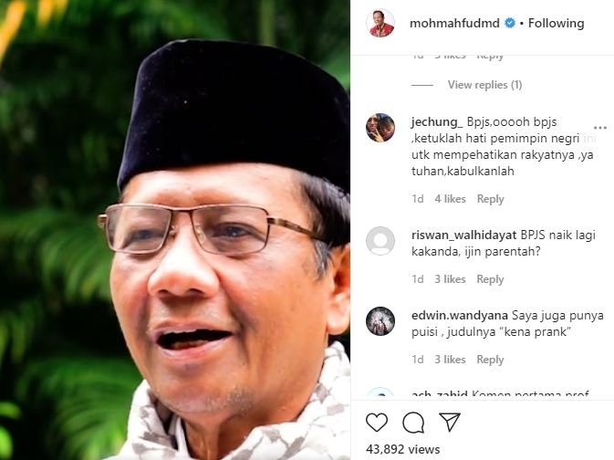 Unggahan Mahfud MD saat berpuisi bersama ketua MPR. [@mohmahfudmd / Instagram]