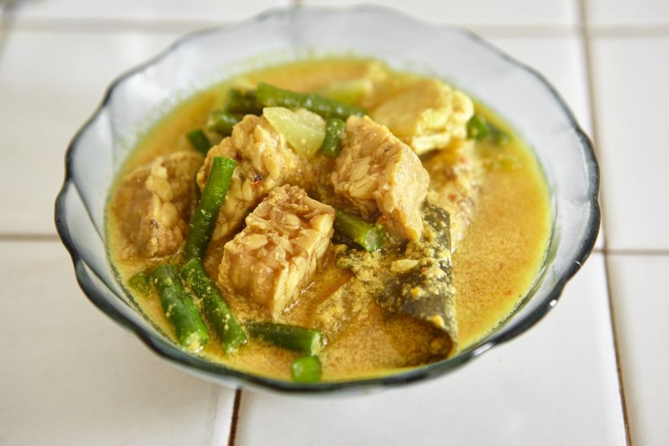 Sayur lodeh tahu tempe. (Shutterstock)