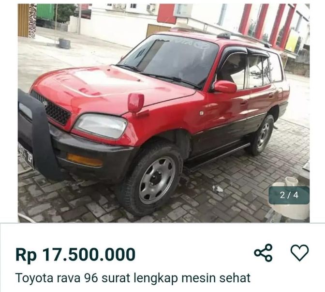 Deretan mobil yang dijual di Batam dengan harga ekstra miring. (Facebook/Pronggo Wiranto)