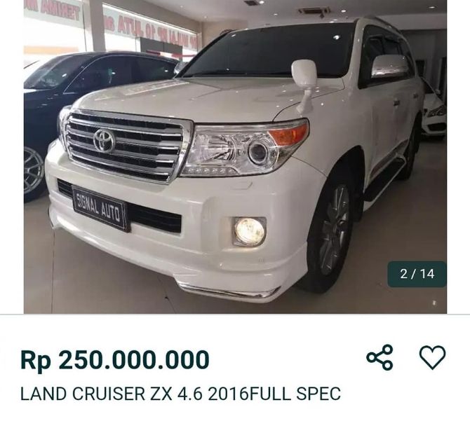 Deretan mobil yang dijual di Batam dengan harga ekstra miring. (Facebook/Pronggo Wiranto)