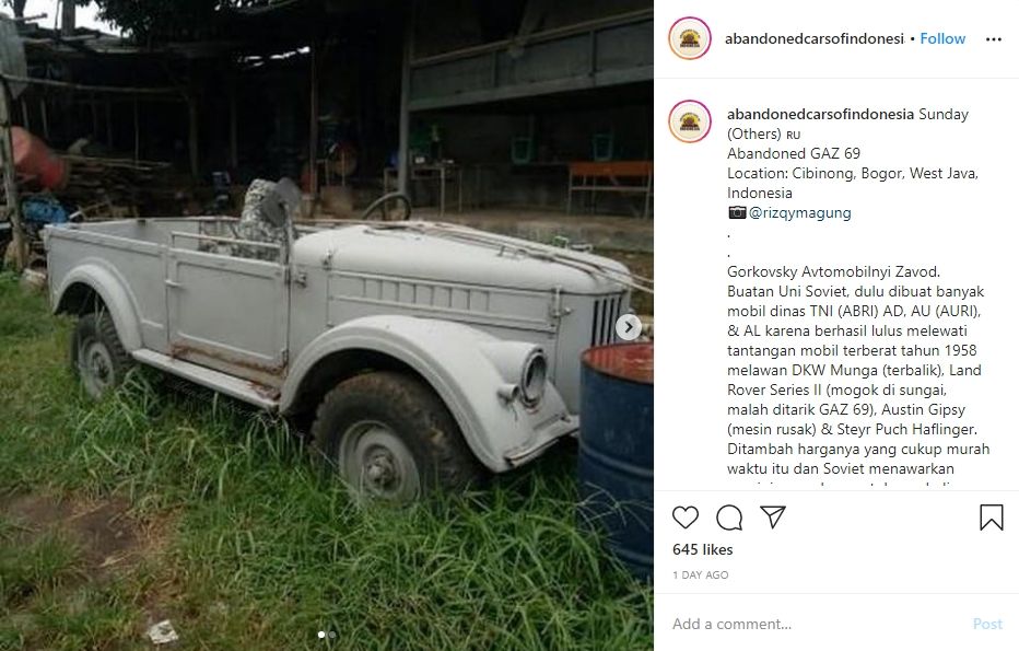 Deretan potret mobil yang terbengkalai dan mengenaskan. (Instagram/@abandonedcarsofindonesia)