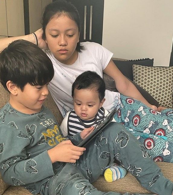 Tiga anak Nikita Mirzani: Loli, Azka dan Arkana. [Instagram]