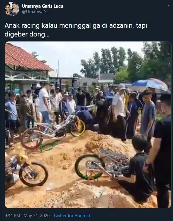 Viral pemakaman anak racing. (Twitter)