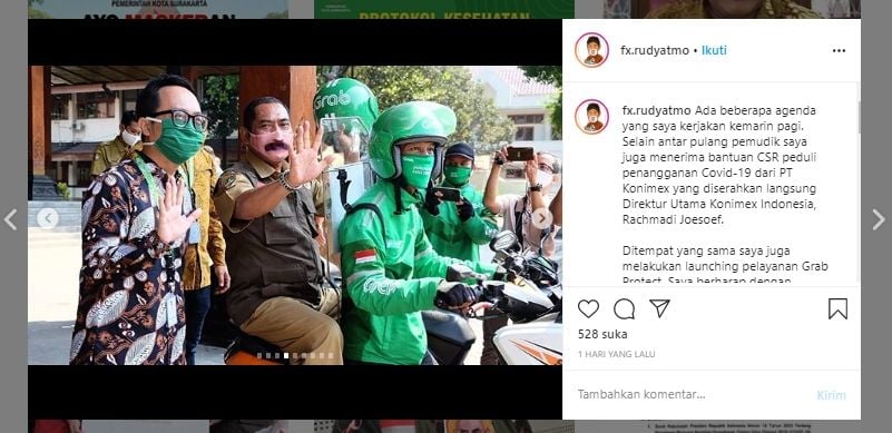 Gaya Wali Kota Solo, FX Hadi Rudyatmo mengenakan masker kain bergambar kumis tebal. (Instagram/@fx.rudyatmo)