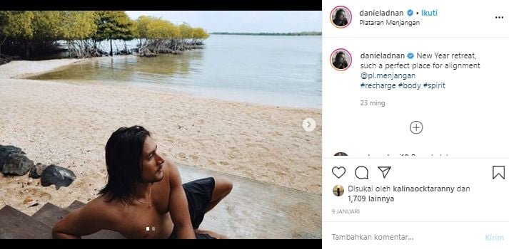 Potret liburan Daniel Adnan, suami Tara Basro. (Instagram/@danieladnan)