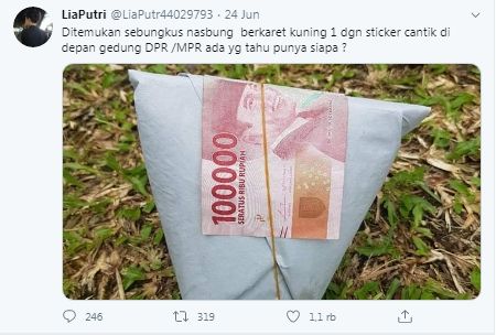 Jejak digital foto nasi bungkus dengan selipan uang dibongkar warganet (Twitter)