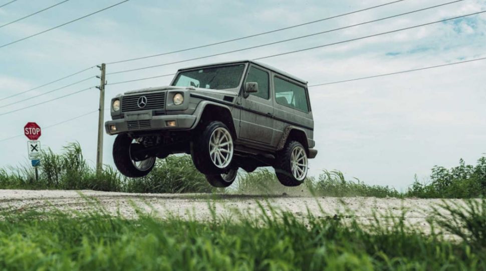 Mercedes Benz G-Class dengan tiga pintu. (Youtube/VossenWheels)