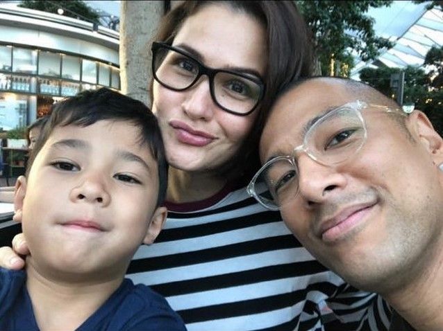 Marcell Siahaan bersama istri Rima Melati Adams dan putranya. [Instagram]