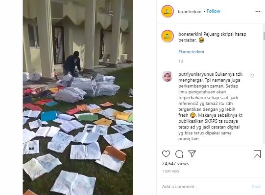 Video tumpukan skripsi dibuang di halaman kampus (Instagram).